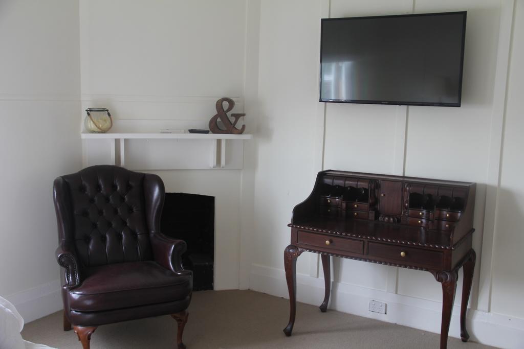 Mentor Chambers Apartment Bed & Breakfast West Wyalong Phòng bức ảnh